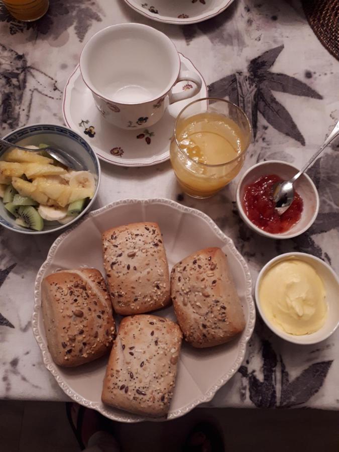 Bed and Breakfast Le Fond De La Biche Goutroux Екстер'єр фото